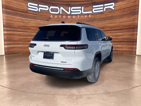 New 2026 Jeep Grand Cherokee L Laredo image 6