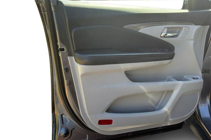 Used 2017 Honda Pilot EX image 20