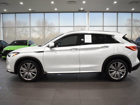 Used 2023 INFINITI QX50 Sensory image 8