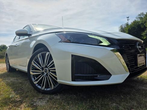 New 2025 Nissan Altima 2.5 SL image 6