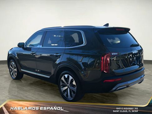 Used 2022 Kia Telluride S image 4