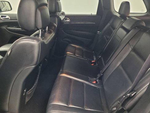 Used 2019 Jeep Grand Cherokee Limited AWD/4WD image 18