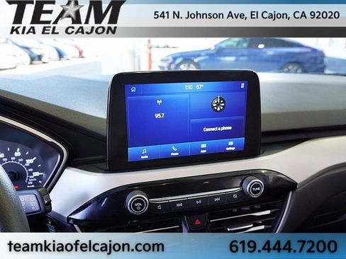 Used 2022 Ford Escape SE image 26