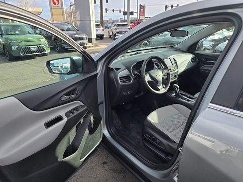 Used 2023 Chevrolet Equinox LT image 22