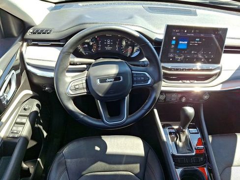 Certified 2022 Jeep Compass Limited AWD/4WD image 11
