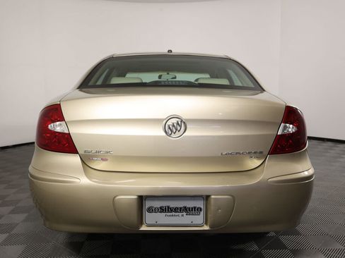 Used 2005 Buick LaCrosse CXL image 3