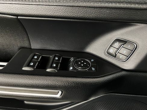 Used 2021 Ford Expedition XLT image 21