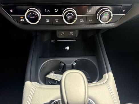 New 2026 Honda HR-V EX-L image 16