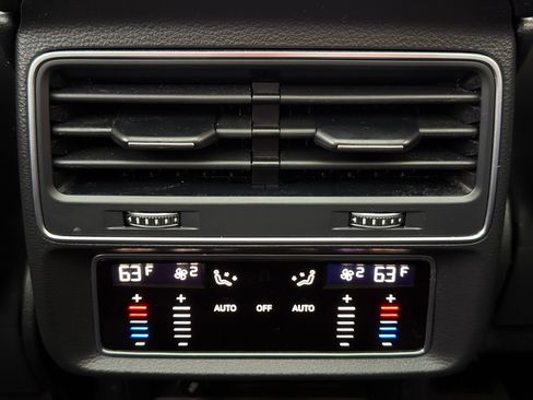 Used 2021 Audi SQ7 Premium Plus image 37