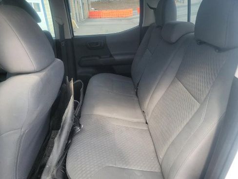 Used 2021 Toyota Tacoma SR AWD/4WD image 6