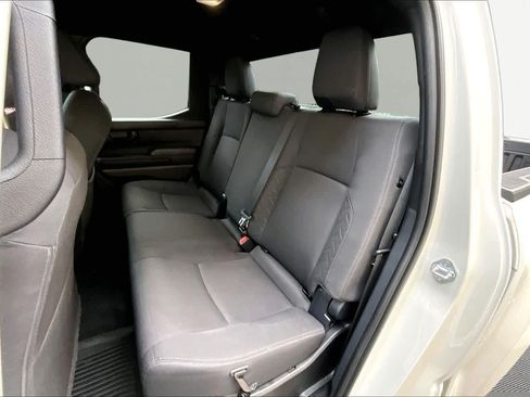 Used 2024 Toyota Tacoma SR AWD/4WD image 21