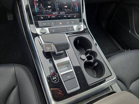 Used 2025 Audi Q7 3.0T Premium Plus AWD/4WD image 22
