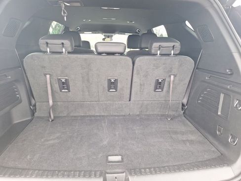 Used 2025 Chevrolet Traverse LT image 27