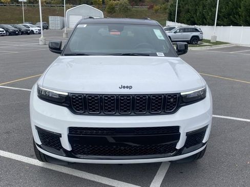 New 2025 Jeep Grand Cherokee L Summit image 10