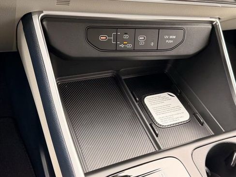 New 2026 Kia Carnival EX FWD image 25