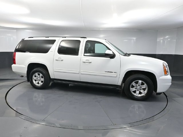 Used 2013 GMC Yukon XL SLT AWD/4WD image 2