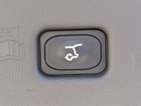 Certified 2023 Lincoln Nautilus Reserve image 15