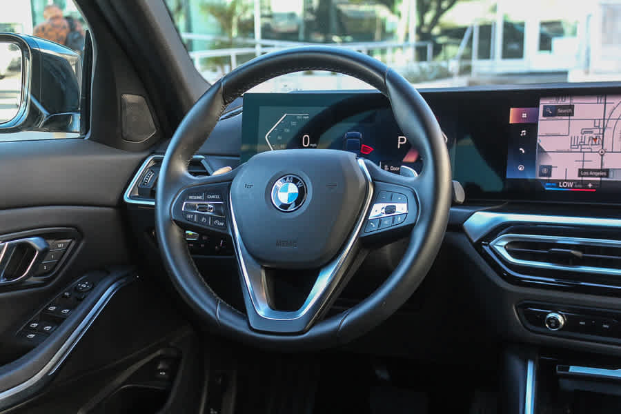 Used 2023 BMW 330i Sedan w/ Convenience Package RWD image 14