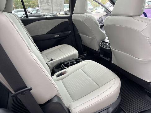 Used 2025 Lexus TX 350 AWD image 14