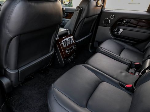 Used 2021 Land Rover Range Rover P525 Westminster Edition image 41