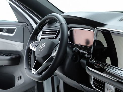 New 2026 Volkswagen Atlas Cross Sport SEL image 35