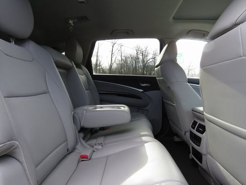 Used 2016 Acura MDX SH-AWD w/ Technology Package image 16