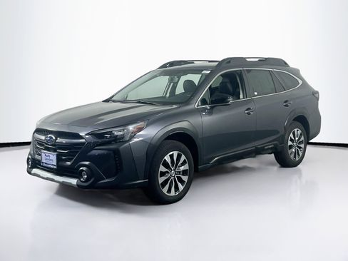 Used 2023 Subaru Outback Limited image 1
