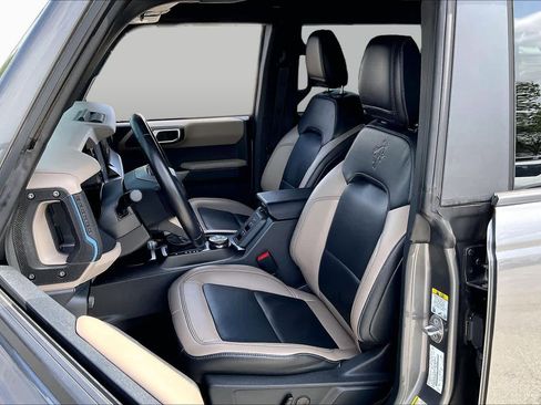 Used 2022 Ford Bronco Wildtrak AWD/4WD image 8