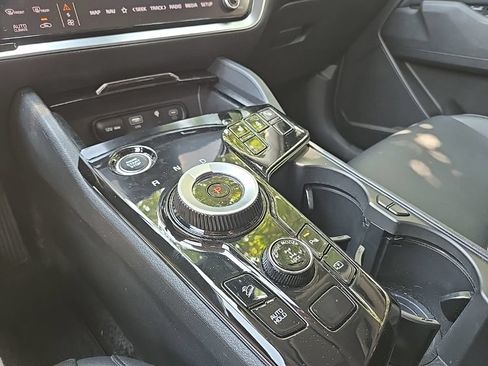 Certified 2023 Kia Sportage EX AWD/4WD image 26