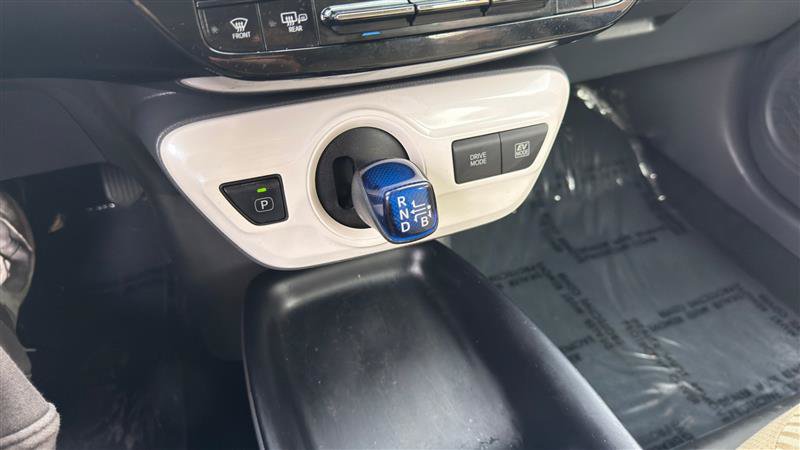 Used 2018 Toyota Prius Two w/ Prius Two Safety Plus Package FWD image 35