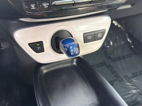 Used 2018 Toyota Prius Two w/ Prius Two Safety Plus Package FWD image 35