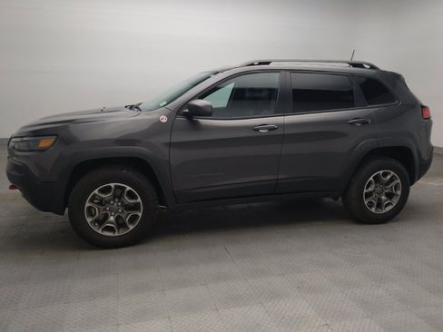 Used 2021 Jeep Cherokee Trailhawk AWD/4WD image 2