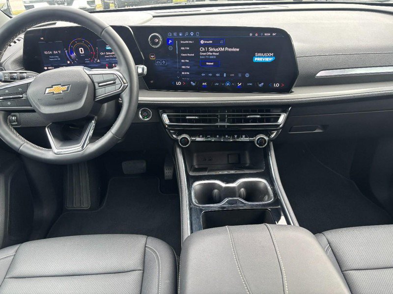 Used 2026 Chevrolet Traverse LT AWD/4WD image 13