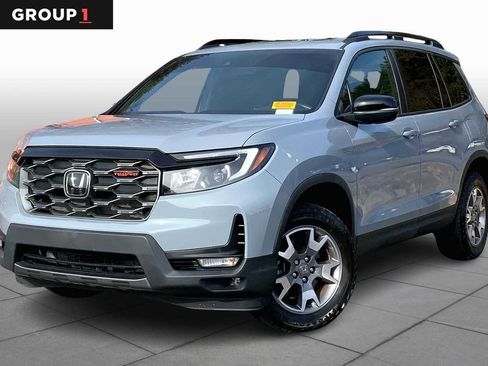 Used 2023 Honda Passport TrailSport image 1