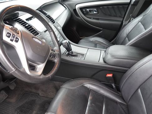 Used 2017 Ford Taurus SEL w/ Equipment Group 201A image 13