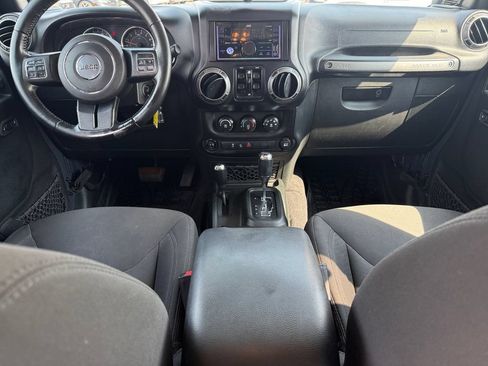Used 2017 Jeep Wrangler Unlimited Sport w/ Quick Order Package 24S AWD/4WD image 13