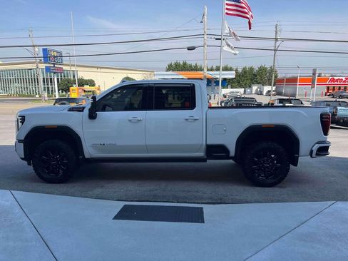 Used 2024 GMC Sierra 3500 AT4 w/ AT4 Premium Plus Package image 6