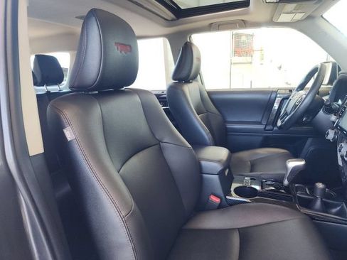 Certified 2023 Toyota 4Runner TRD Off-Road Premium w/ Moonroof Package AWD/4WD image 29