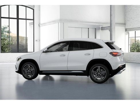 New 2026 Mercedes-Benz GLA 250 4MATIC image 32