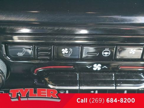 Used 2022 Jeep Grand Cherokee Trailhawk AWD/4WD image 33