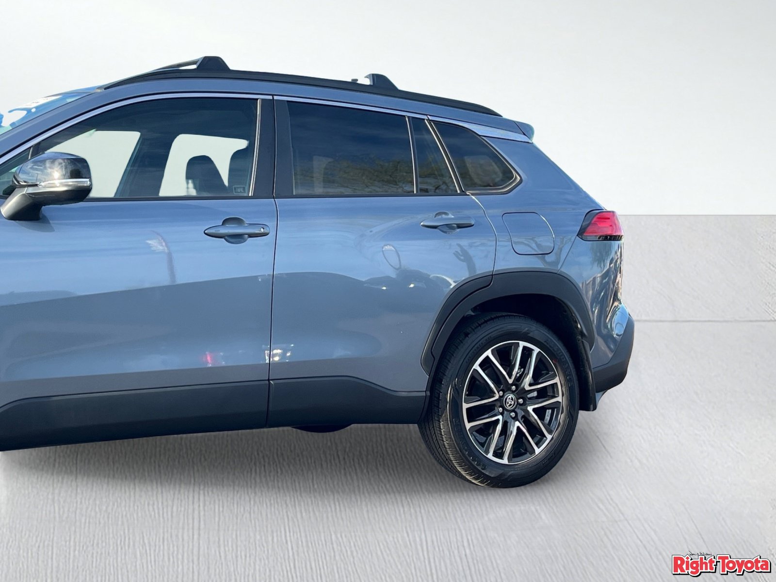 Certified 2026 Toyota Corolla Cross XLE w/ Convenience Package FWD image 10
