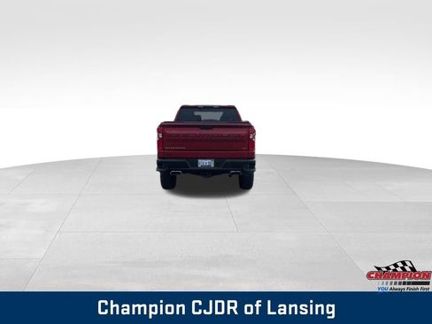 Used 2024 Chevrolet Silverado 1500 LT Trail Boss w/ Convenience Package II image 4