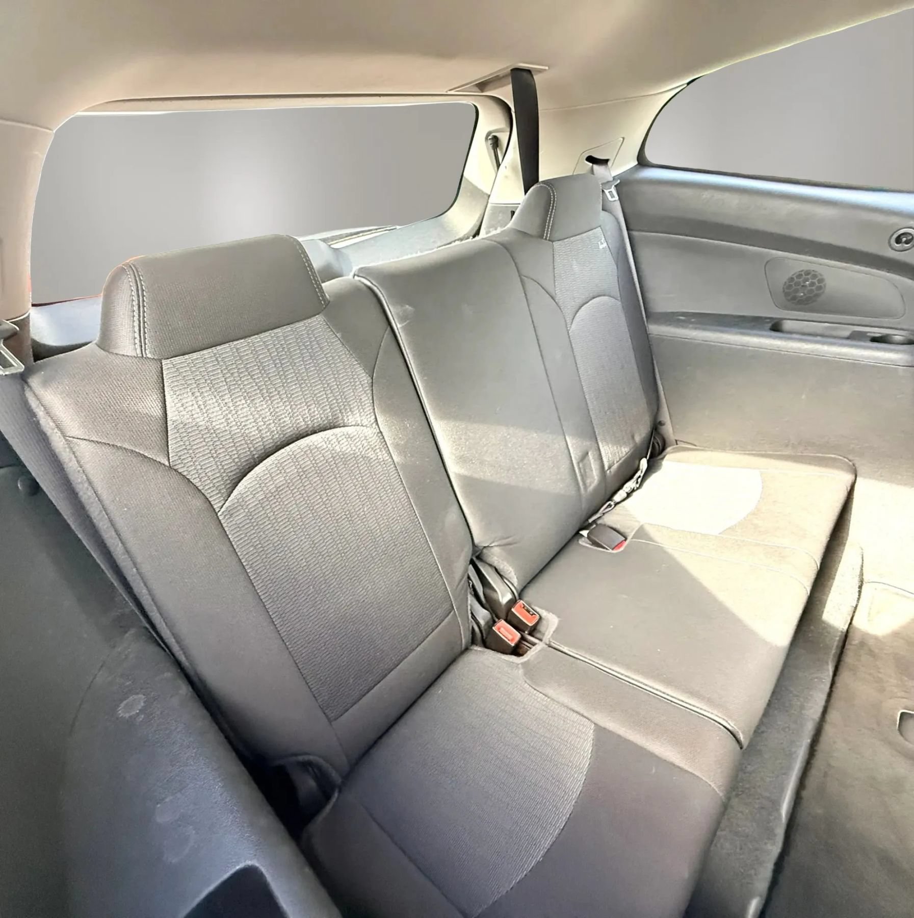 Used 2017 Chevrolet Traverse LT FWD image 17