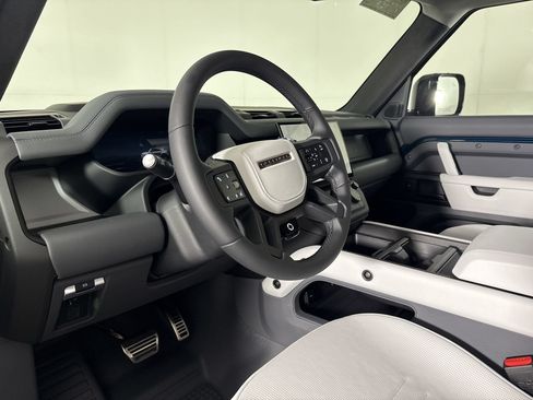 New 2026 Land Rover Defender 110 OCTA AWD/4WD image 4