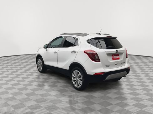 Certified 2018 Buick Encore Preferred FWD image 33