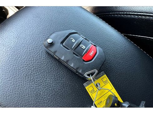 Used 2022 Jeep Wrangler Unlimited Sahara image 13