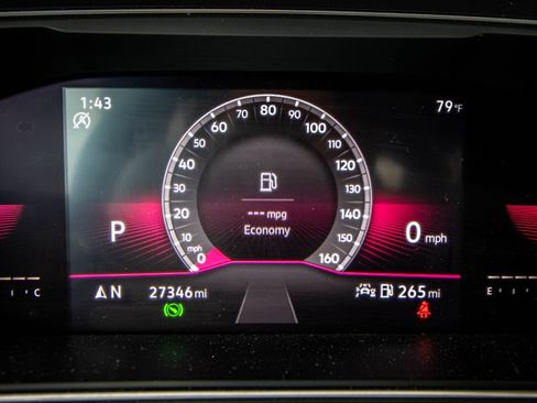 Used 2022 Volkswagen Tiguan SE R-Line FWD image 38