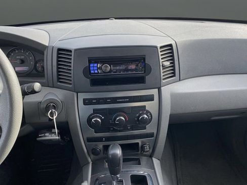 Used 2005 Jeep Grand Cherokee Laredo image 7