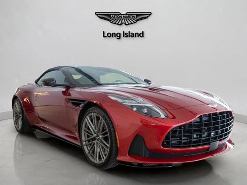 Used 2025 Aston Martin DB12 Convertible RWD image 5