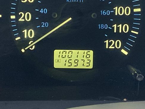 Used 2002 INFINITI QX4 2WD image 27